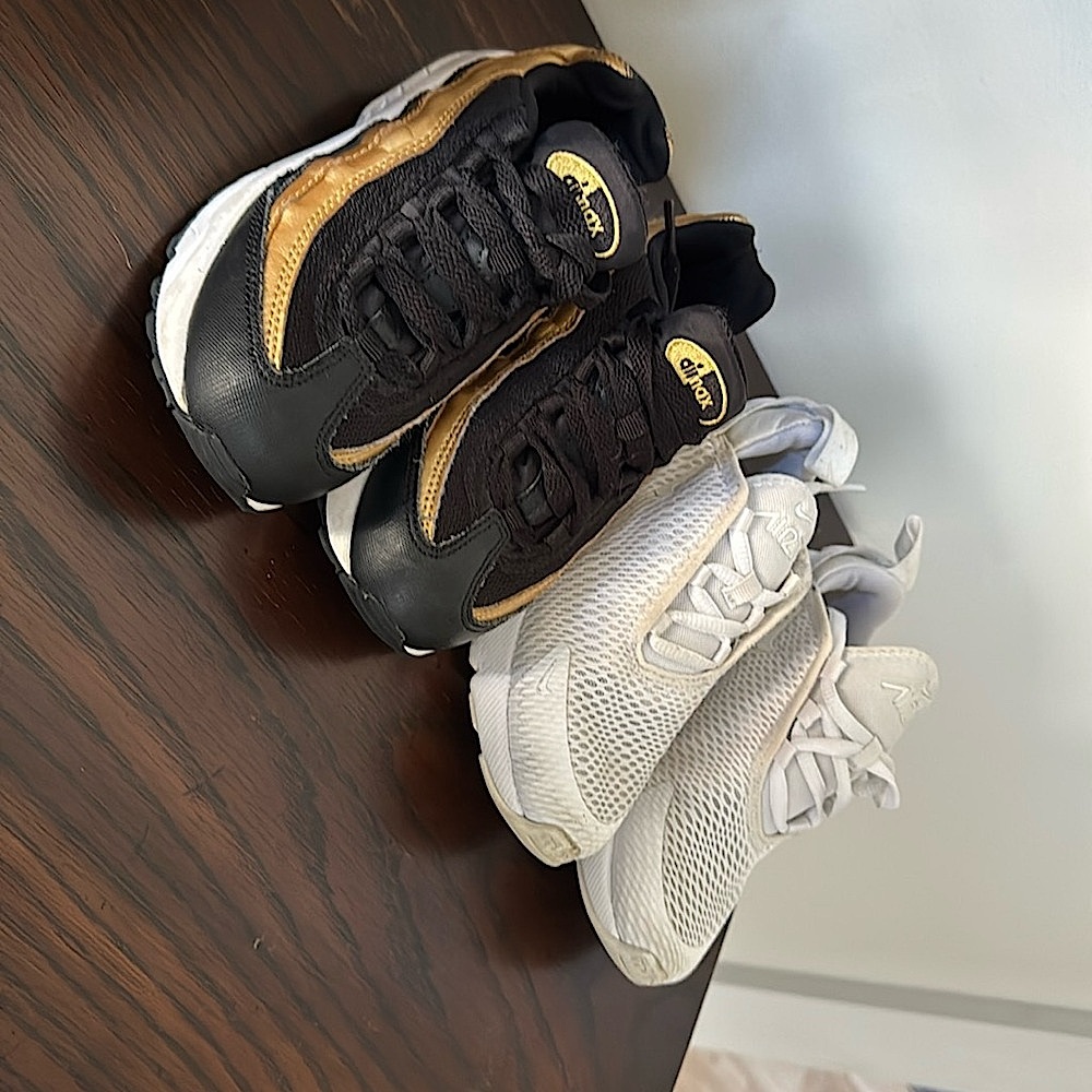 11C Airmax (2 pairs)